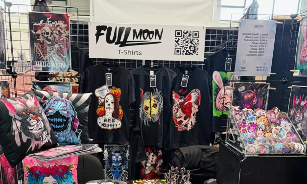 Full Moon T-Shirts