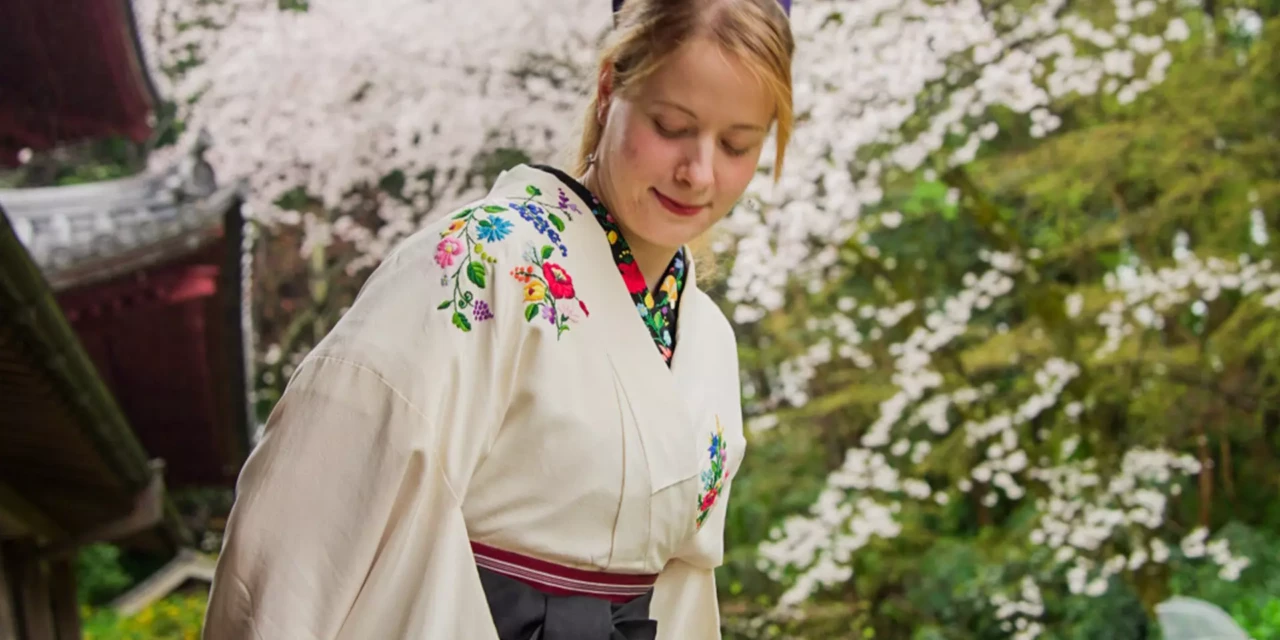 Előadás: A kimonó magyaros továbbgondolása